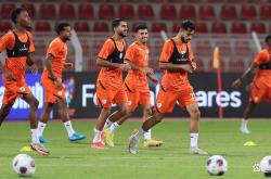 爱游戏平台-阿贾克斯争议进球，晋级曼联入四强