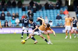 爱游戏新闻-球队后防线遭遇快速战术折磨