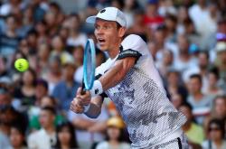 爱游戏平台-河南队滑铁卢，难以赢得鏖战