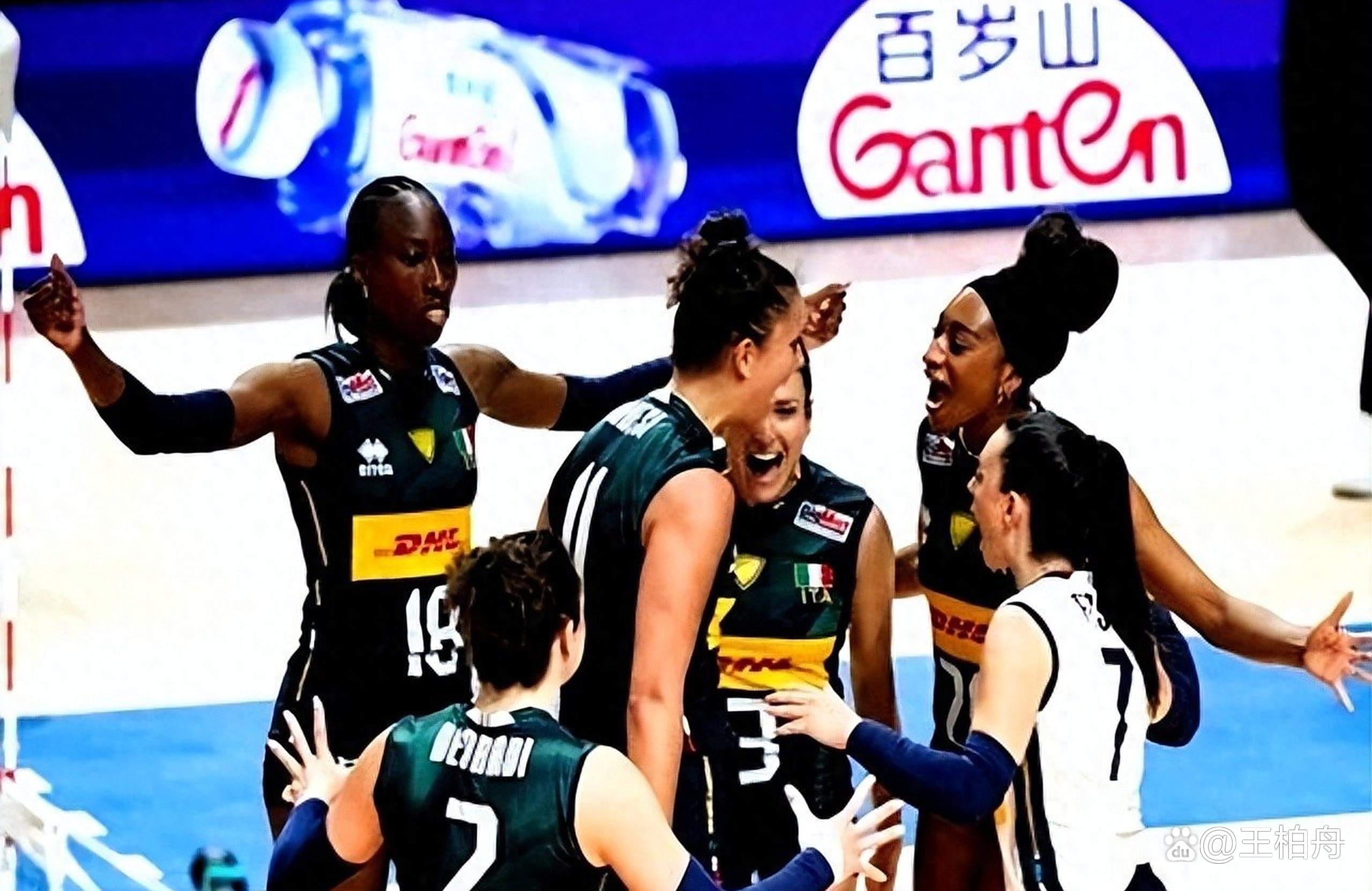 日本女排淘汰对手,闯入四强 日本女排淘汰对手,闯入四强