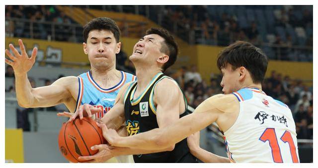 贵州主场不敌对手,教练组备受质疑 贵州主场不敌对手,教练组备受质疑