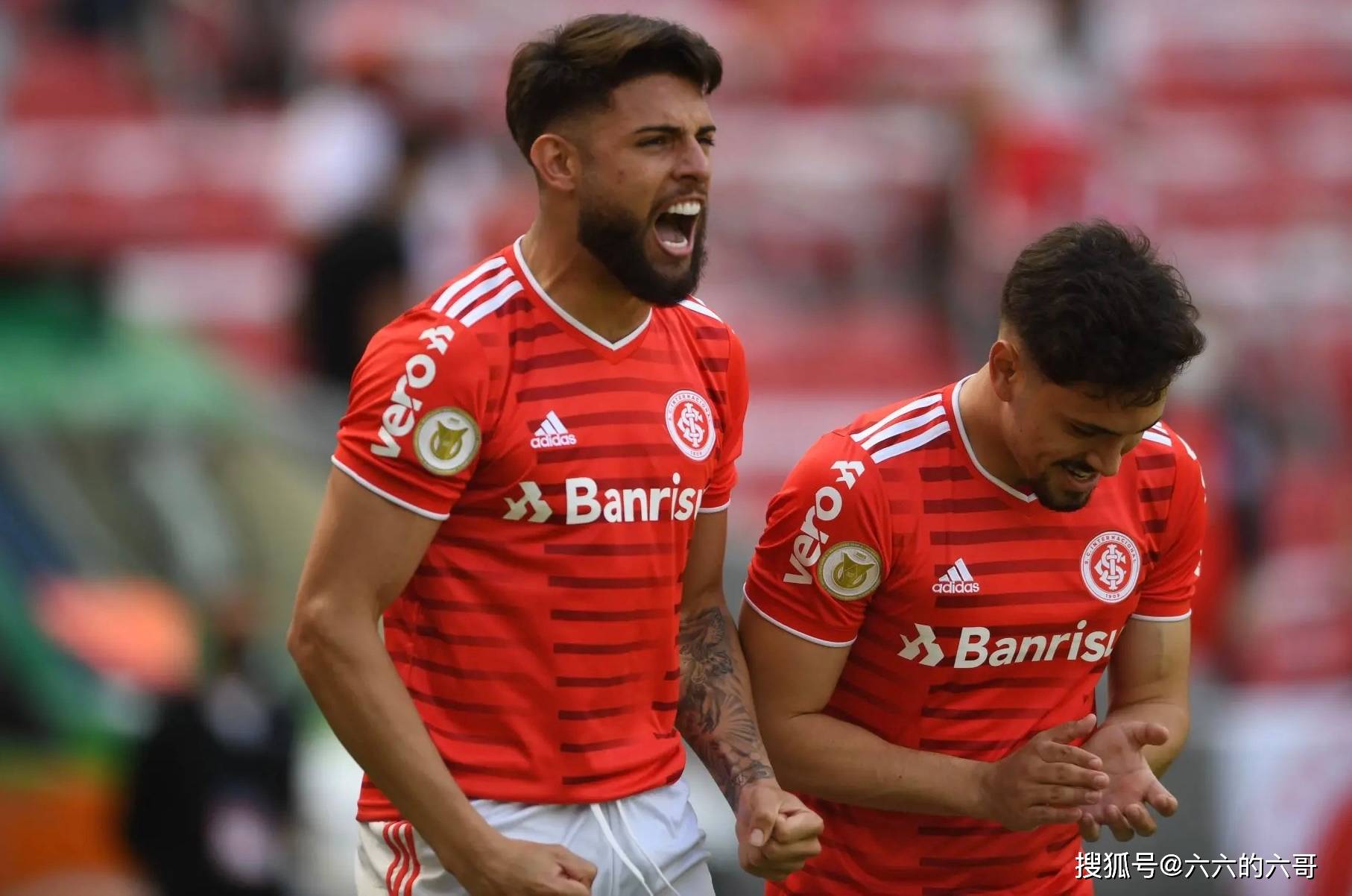 包含恩波利主场势如破竹，球队信心大增的词条